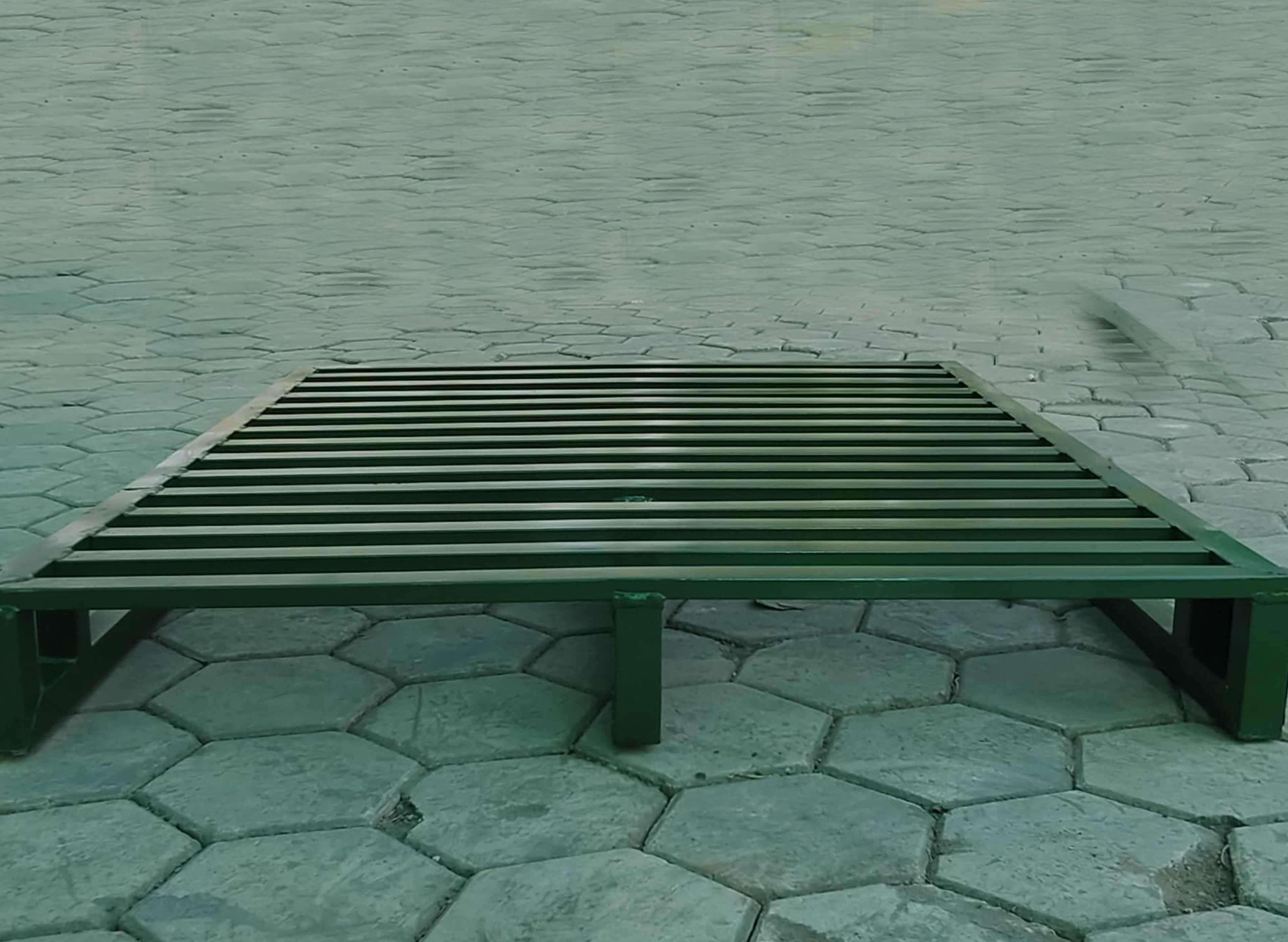 single green metal pallet single green metal pallet