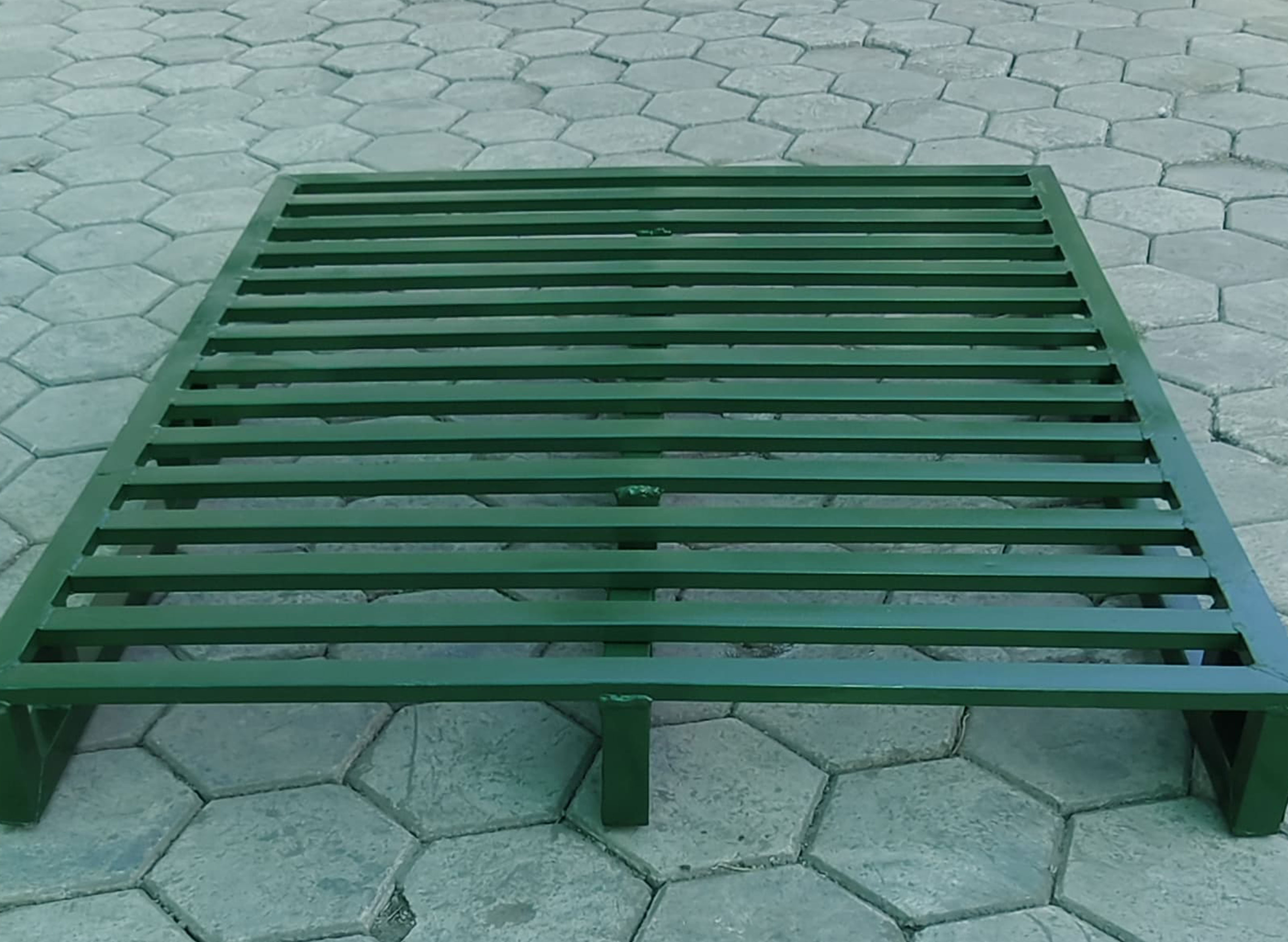 single green metal pallet single green metal pallet